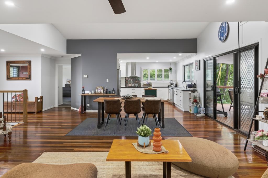 22 GREVILLEA ST, REDLAND BAY, QLD 4165