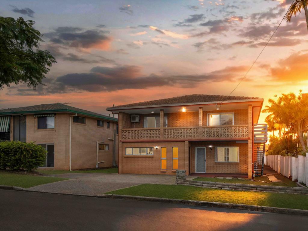 35 Lingle St, Robertson, QLD 4109