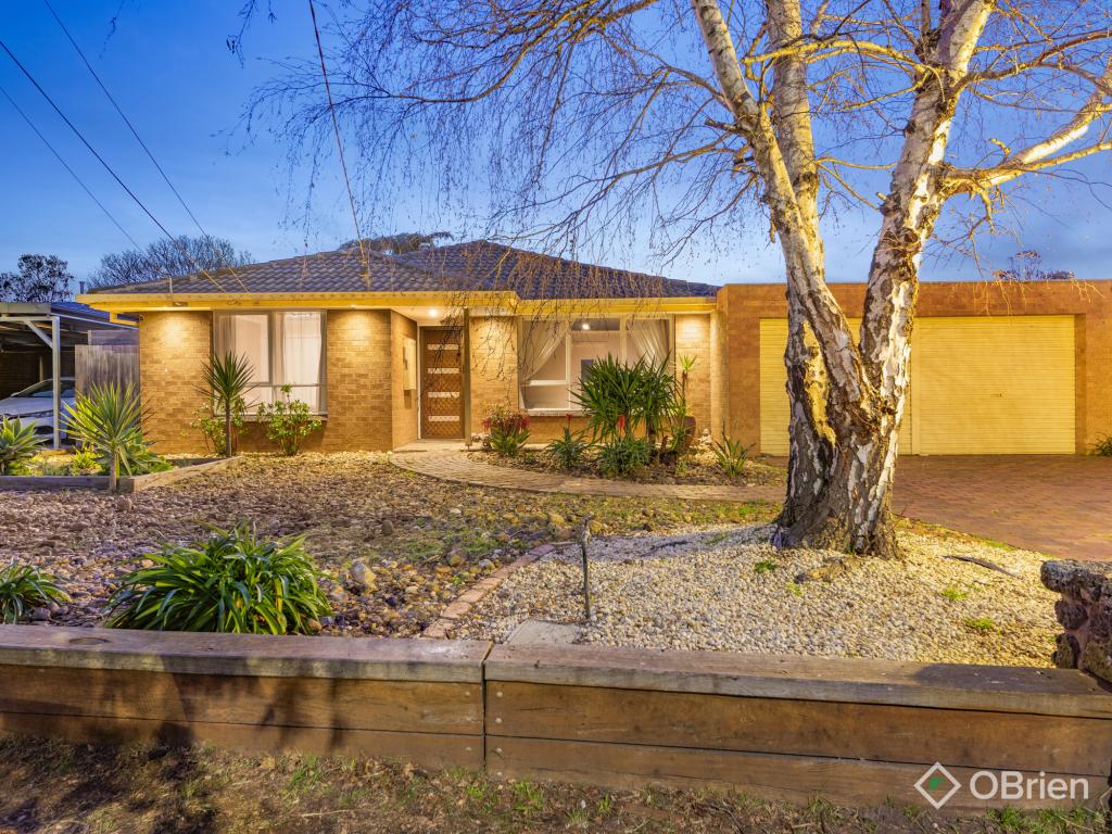 31 Dunbar Ave, Cranbourne, VIC 3977