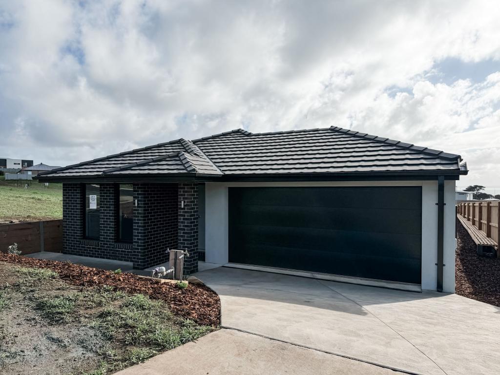 12 Aspect Dr, San Remo, VIC 3925
