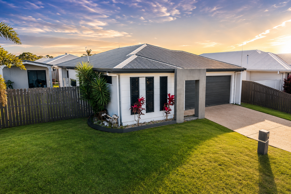 5 Holyman St, Rural View, QLD 4740