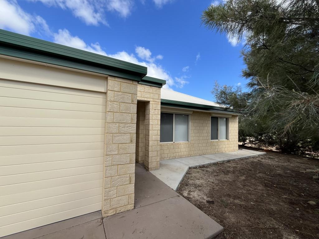 12 Jacamar Dr, Northam, WA 6401