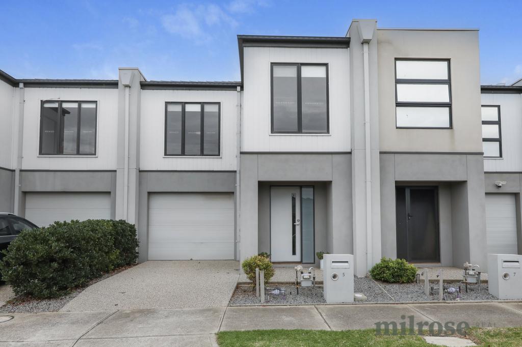 5 Yallaroo Ch, Werribee, VIC 3030