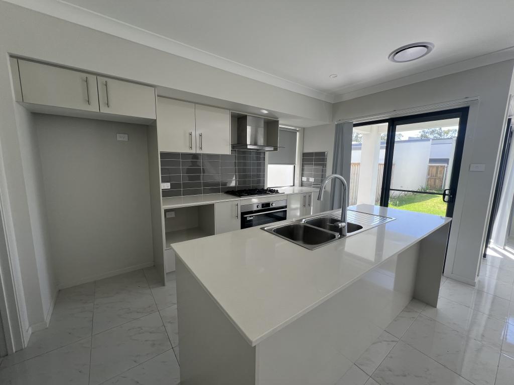 36 Passendale Rd, Edmondson Park, NSW 2174