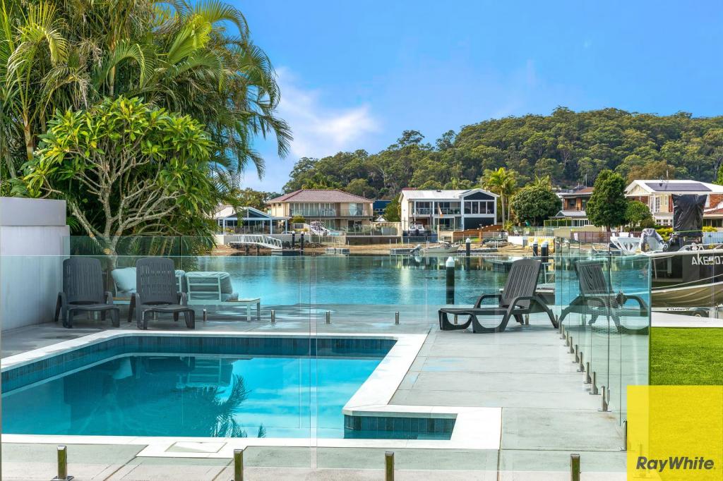 3 Heron Pl, St Huberts Island, NSW 2257