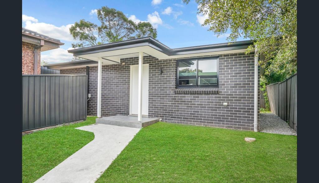 165a Banks Dr, St Clair, NSW 2759