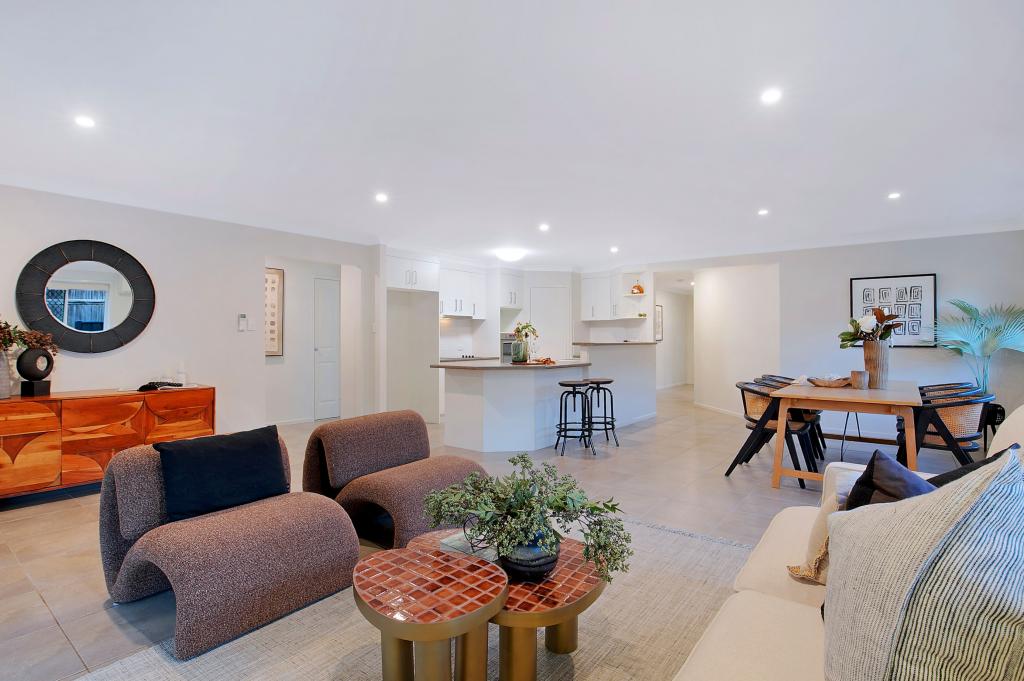 28 Creek Rd, Birkdale, QLD 4159