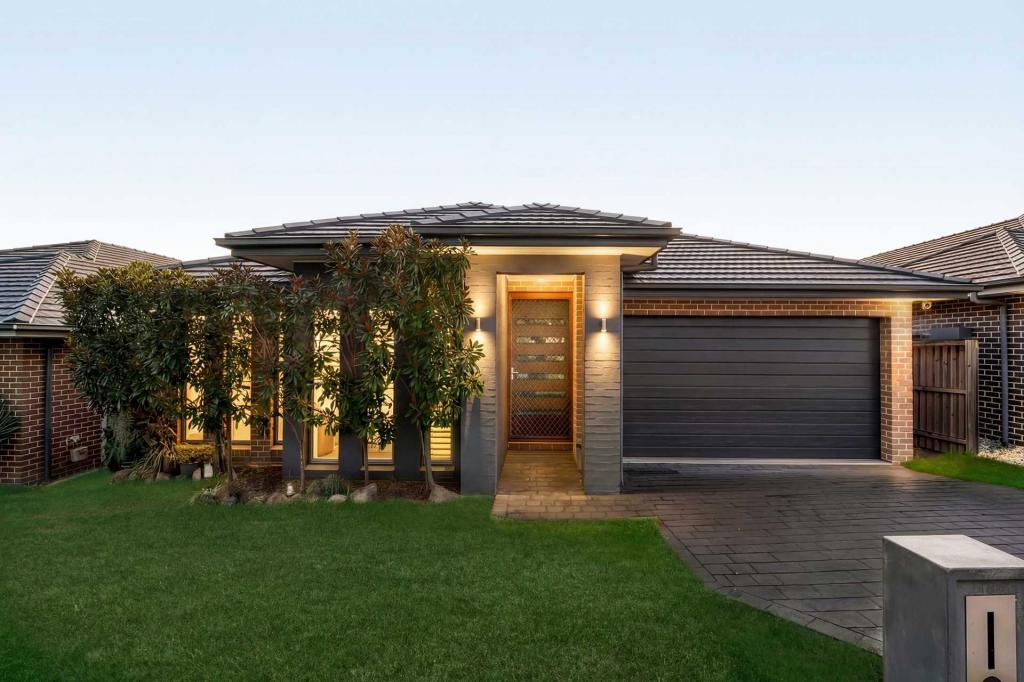 7 BYFIELD AVE, NORTH KELLYVILLE, NSW 2155