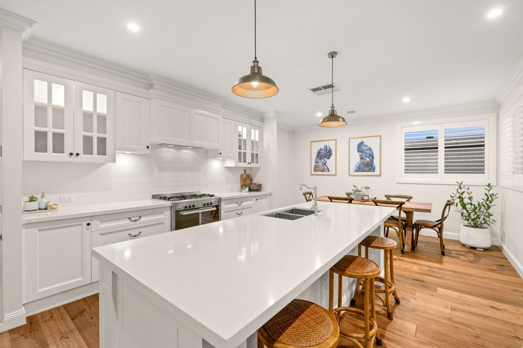 7 Duncombe Ave, Officer, VIC 3809