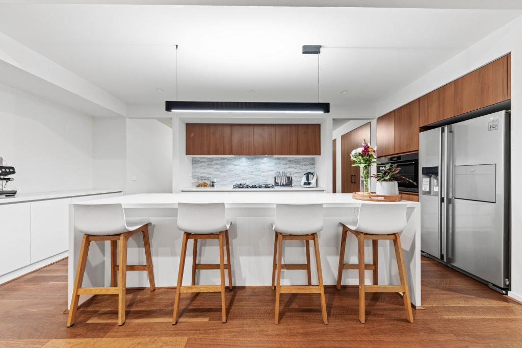 11 Claremont Dr, Warragul, VIC 3820