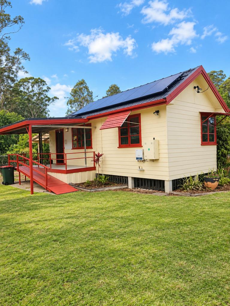 21 Vied Rd, Pallara, QLD 4110