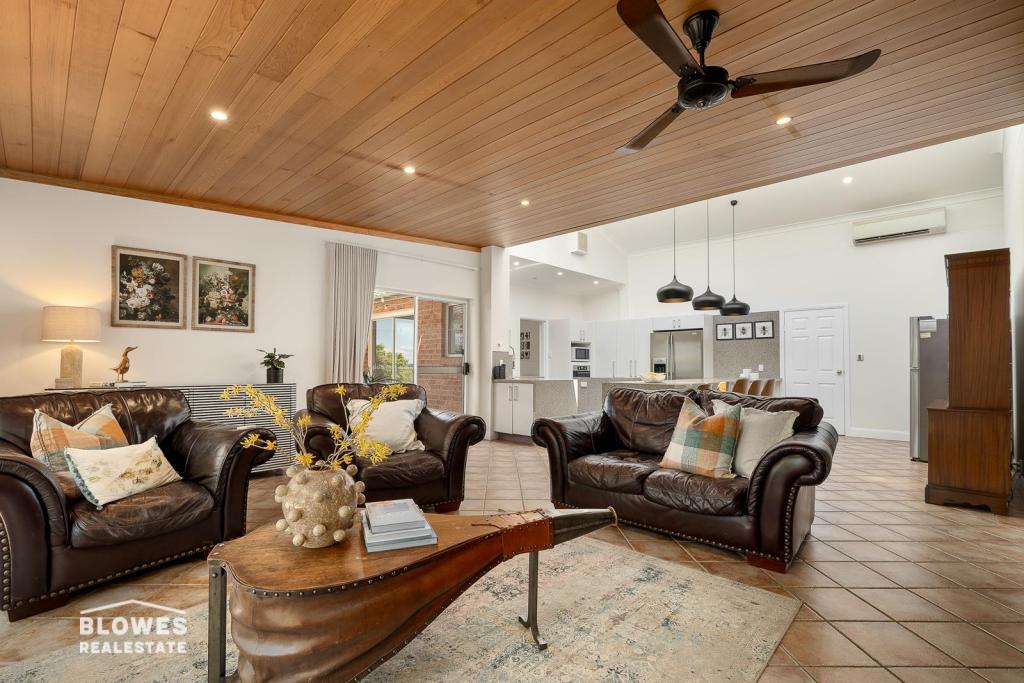 6 YACKERBOON PL, ORANGE, NSW 2800