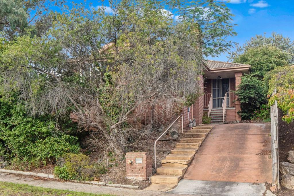 18 Mount Erin Cres, Frankston South, VIC 3199