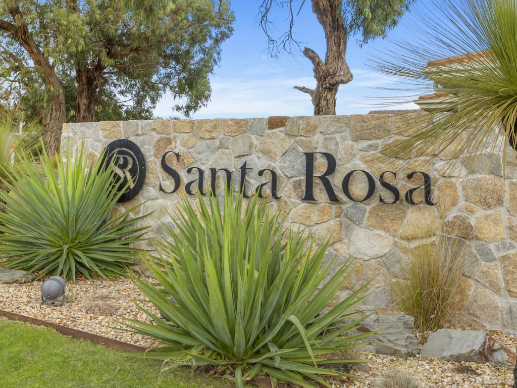 40 Santa Rosa Cct, Rosebud, VIC 3939