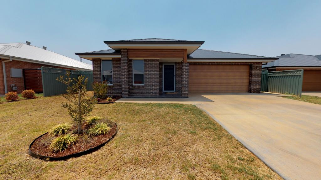 4 Waterfall Cres, Dubbo, NSW 2830