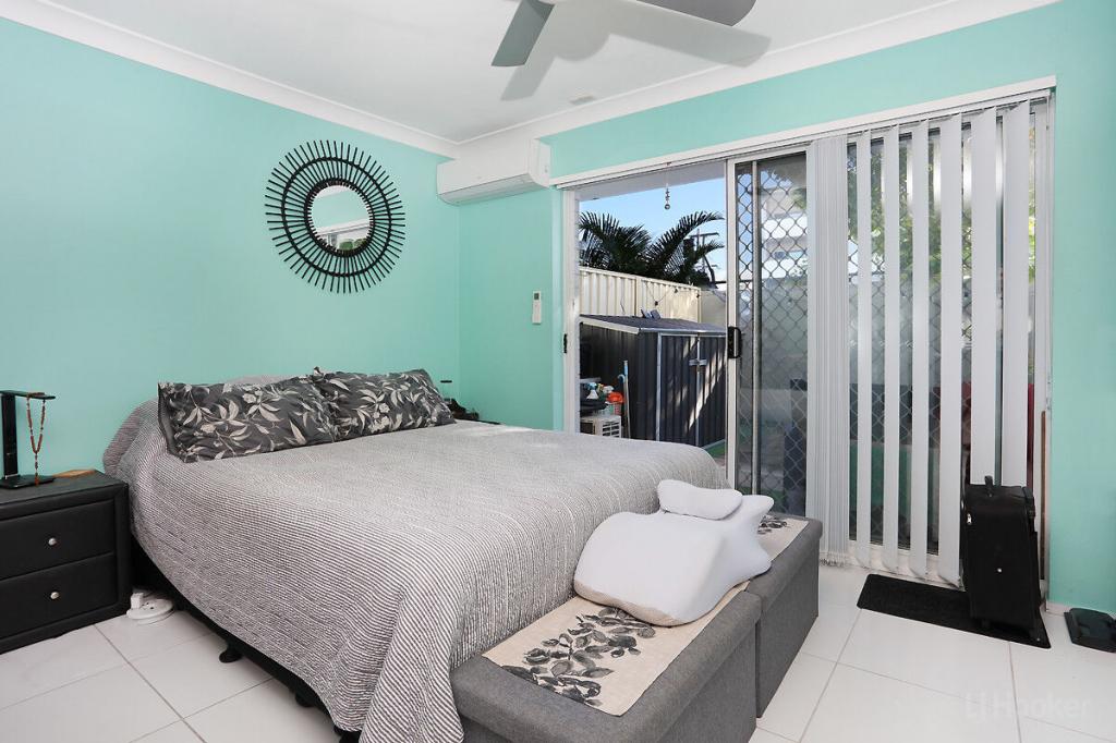 8/125 Frank St, Labrador, QLD 4215