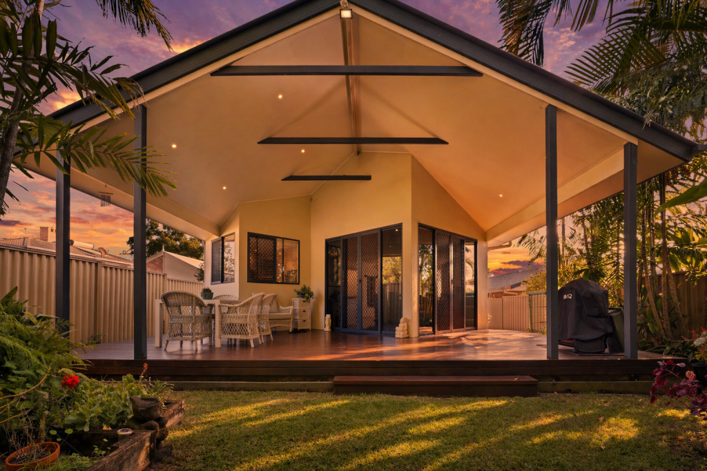26 Mill St, Redland Bay, QLD 4165