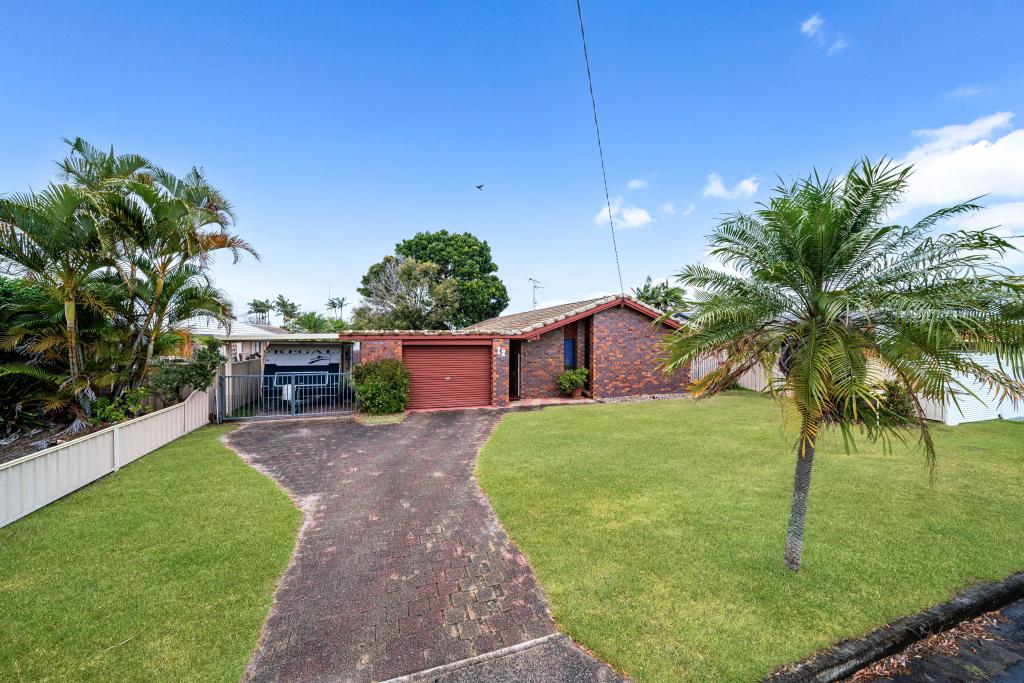 12 Pheasant St, Parrearra, QLD 4575