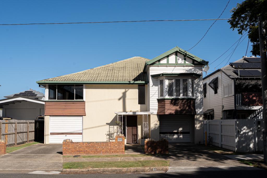 21 Fourth Ave, Sandgate, QLD 4017