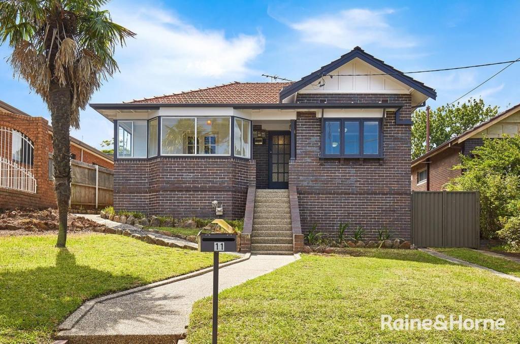 11 Gueudecourt Ave, Earlwood, NSW 2206