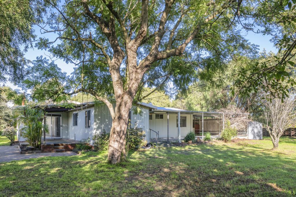 79 Piggott Rd, Sabina River, WA 6280