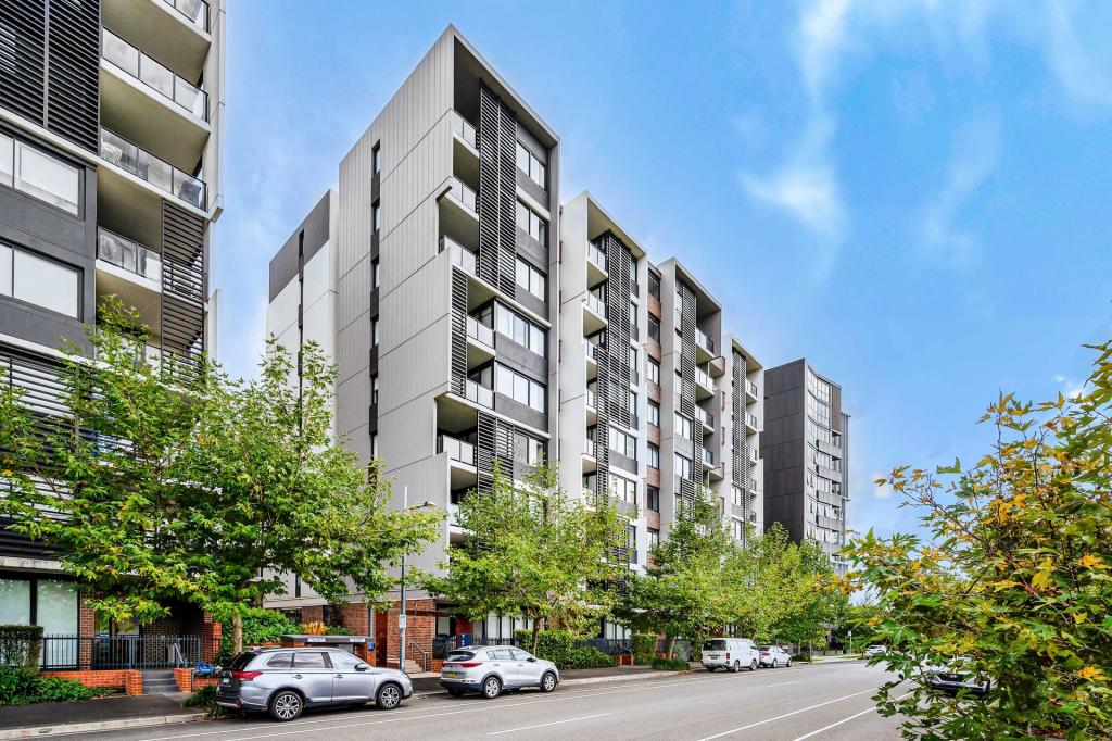808/81b Lord Sheffield Cct, Penrith, NSW 2750