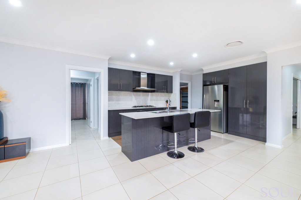 9 Lanza Gr, Griffith, NSW 2680