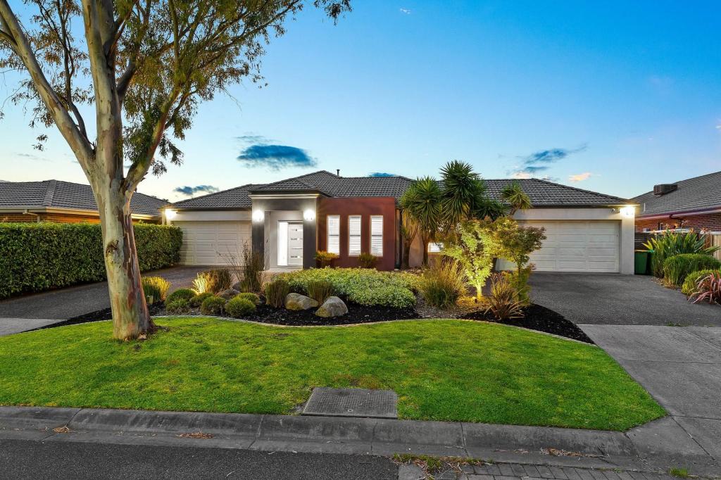 2 GLOVER CL, PAKENHAM, VIC 3810