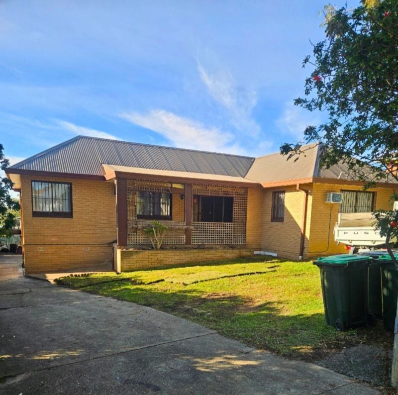 4 Milburn Rd, Gymea, NSW 2227