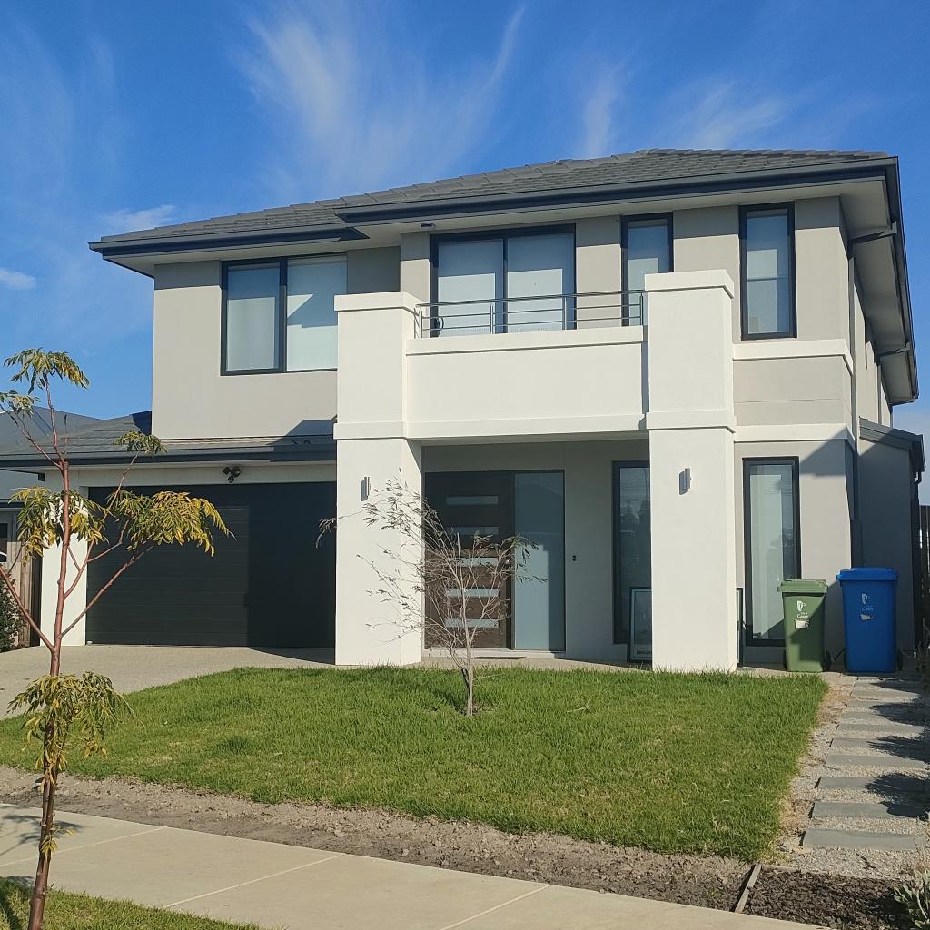 6 Dusty Cl, Clyde North, VIC 3978