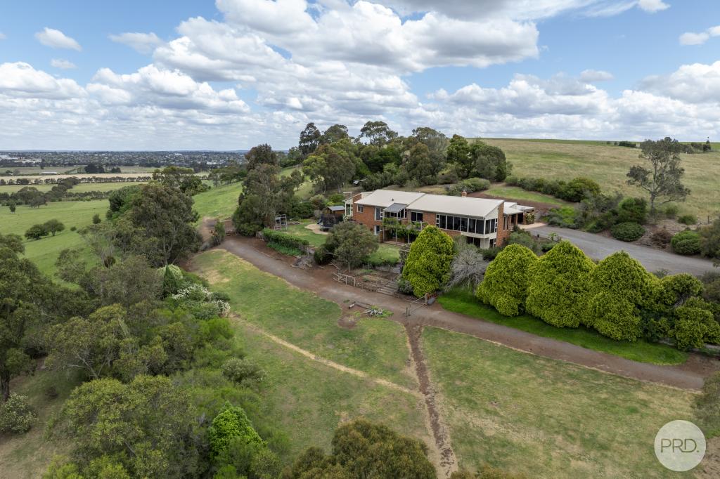 37 Cummins Rd, Mount Rowan, VIC 3352