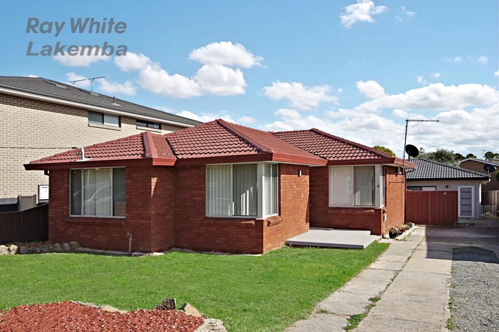 9 Tallawarra Rd, Leumeah, NSW 2560