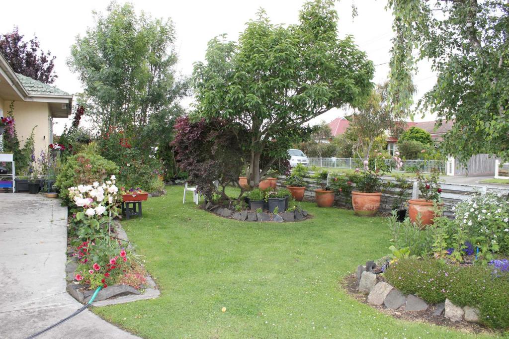 27 RODGERS ST, YARRAM, VIC 3971