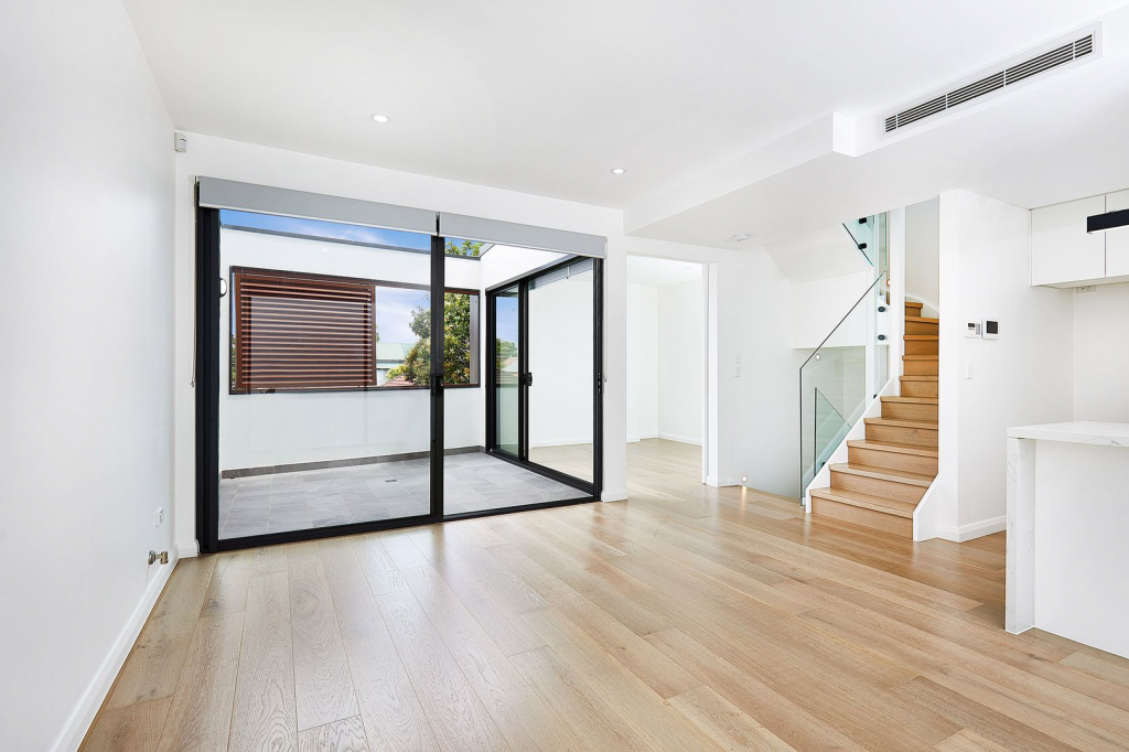 4 Samuel Lane, Tempe, NSW 2044