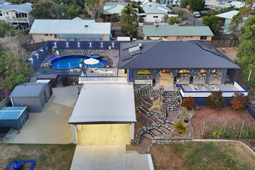 12-14 PELICAN ST, SLADE POINT, QLD 4740