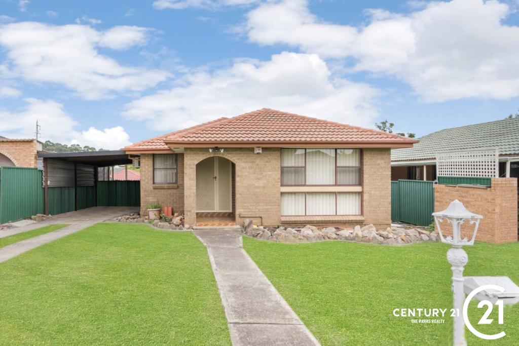 17 Turquoise Cres, Bossley Park, NSW 2176