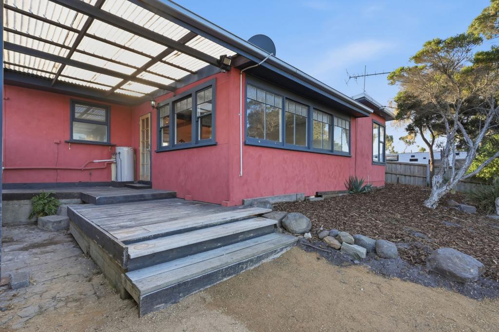 7 Sixth Ave, Dodges Ferry, TAS 7173