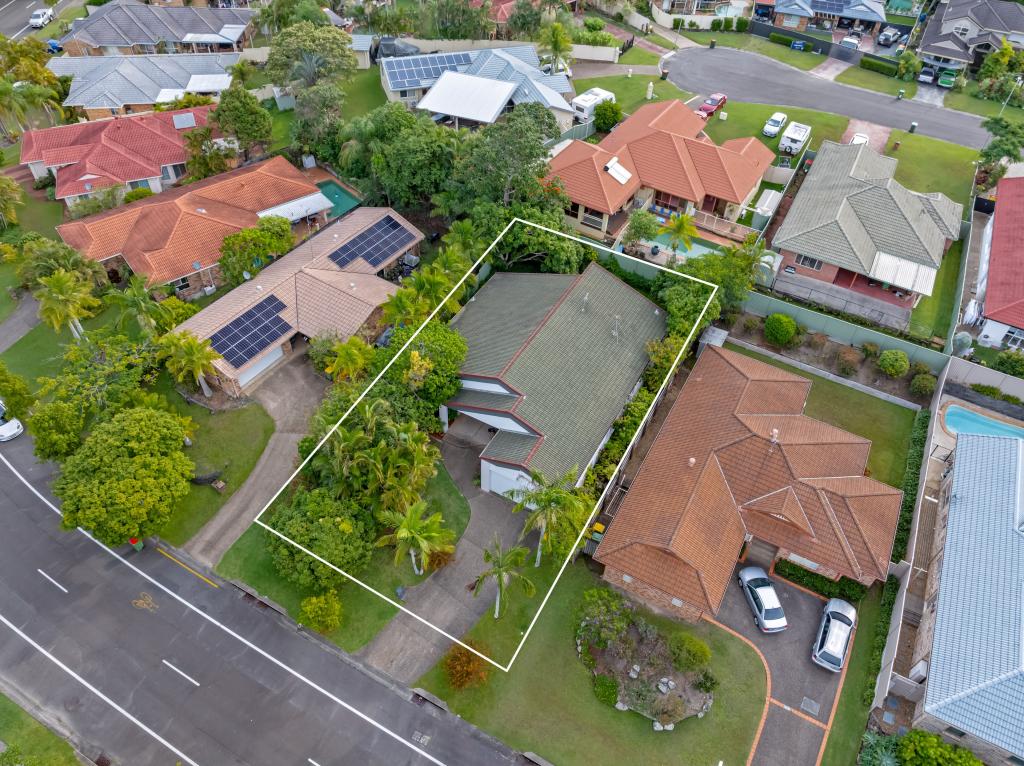 27 Ballybunion Dr, Parkwood, QLD 4214