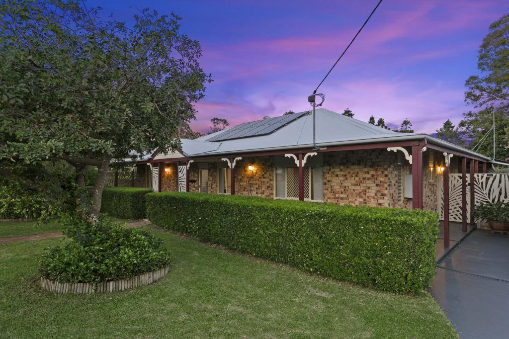 27 Romeck Cres, Urraween, QLD 4655