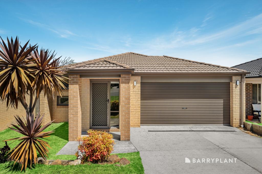 10 JENNIFER CT, PAKENHAM, VIC 3810