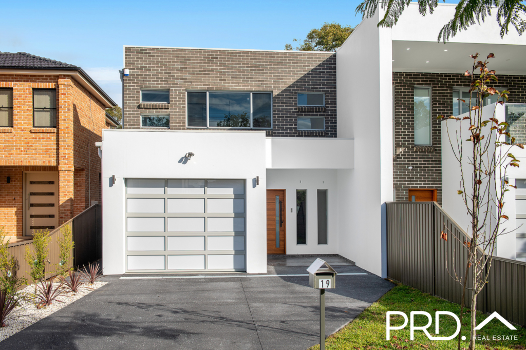 19 Freda St, Panania, NSW 2213