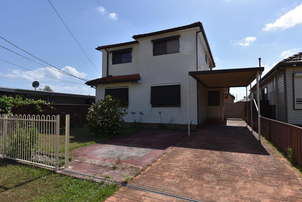 15 Lupin Ave, Fairfield East, NSW 2165