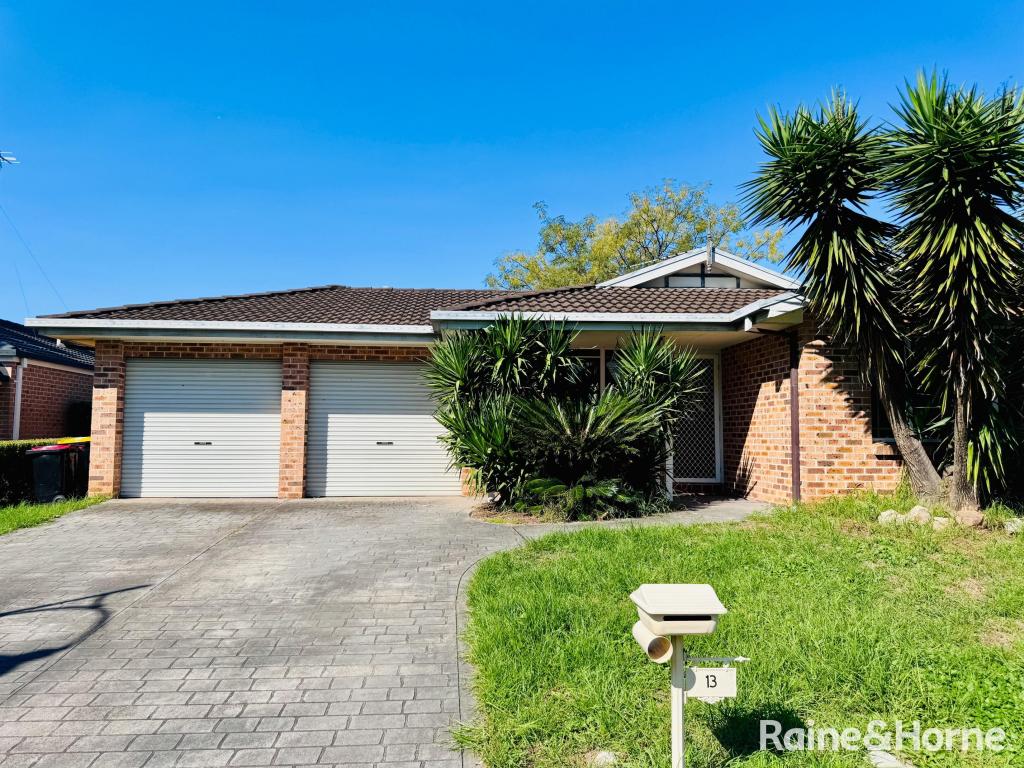 13 Yalwal Ct, Prestons, NSW 2170