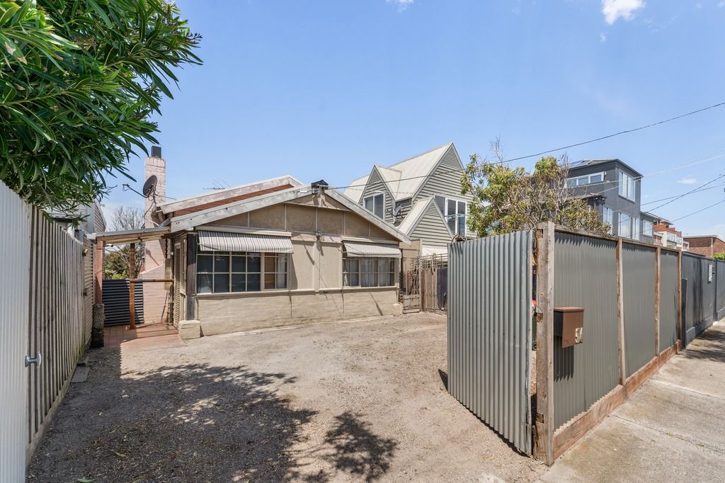 54 NEPEAN HWY, SEAFORD, VIC 3198