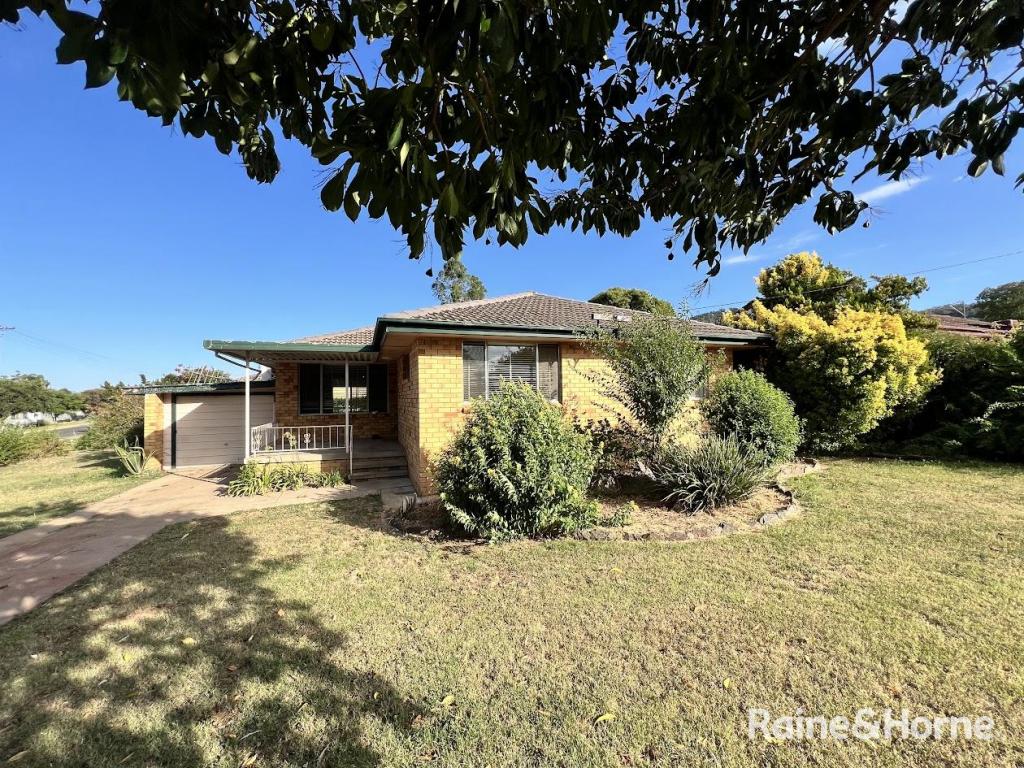 2 Dayal St, East Tamworth, NSW 2340