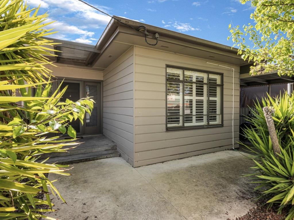 2/393 Griffith Rd, Lavington, NSW 2641