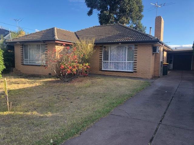 31 Lake St, Avondale Heights, VIC 3034