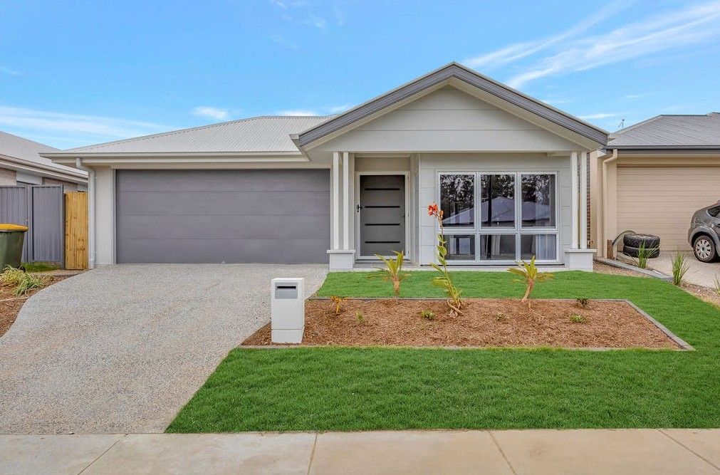 10 WALTZ ST, RIPLEY, QLD 4306