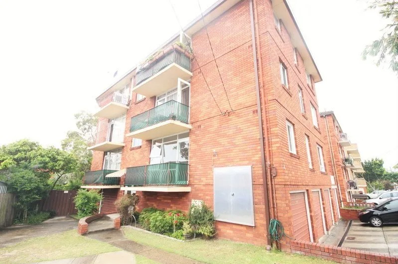 1/2 Brittain Cres, Hillsdale, NSW 2036