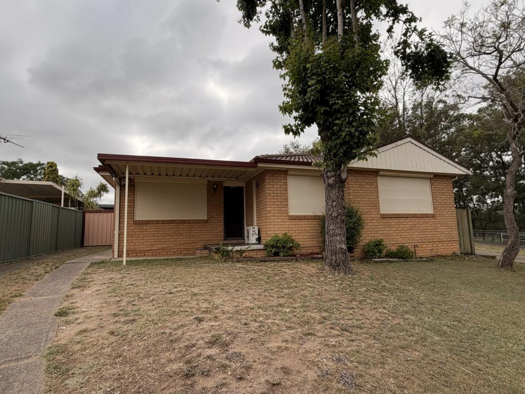 74 Francis St, Cambridge Park, NSW 2747